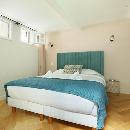 Apartment Center Of Paris By Studio Prestige Екстер'єр фото
