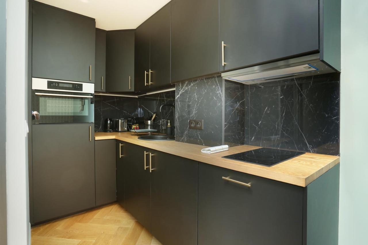 Apartment Center Of Paris By Studio Prestige Екстер'єр фото