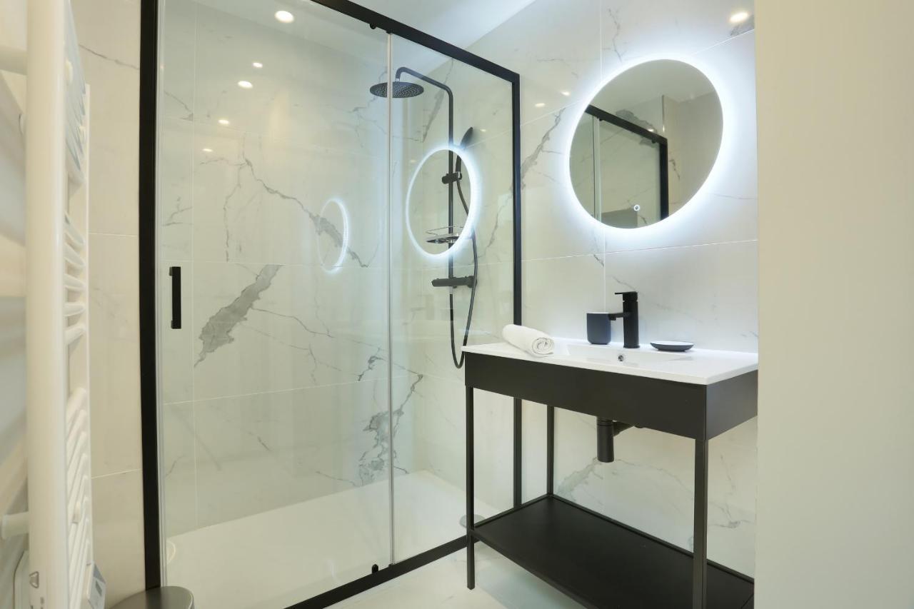 Apartment Center Of Paris By Studio Prestige Екстер'єр фото