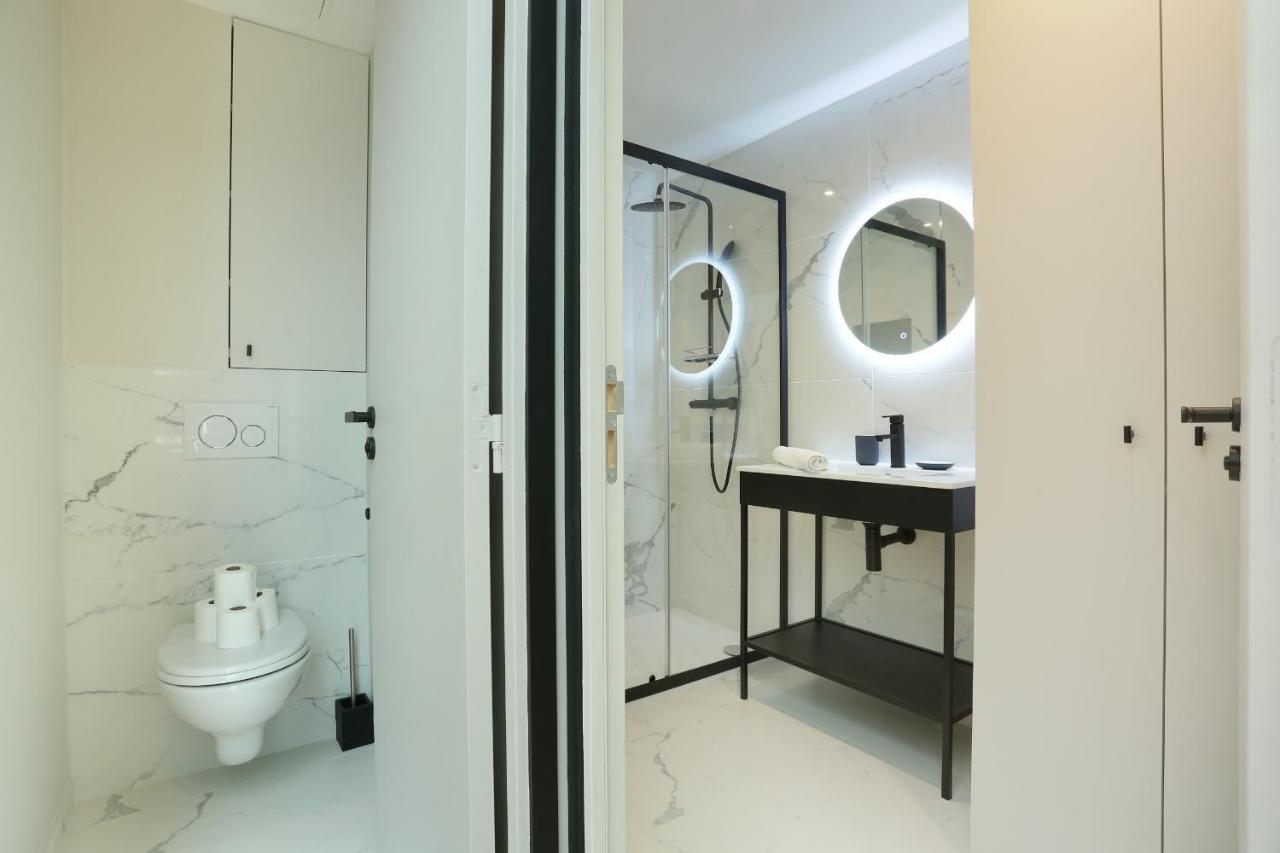 Apartment Center Of Paris By Studio Prestige Екстер'єр фото